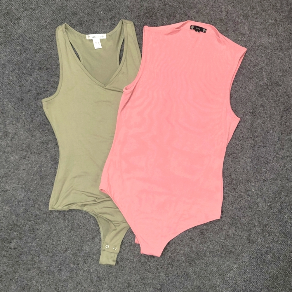 2 size medium bodysuits!